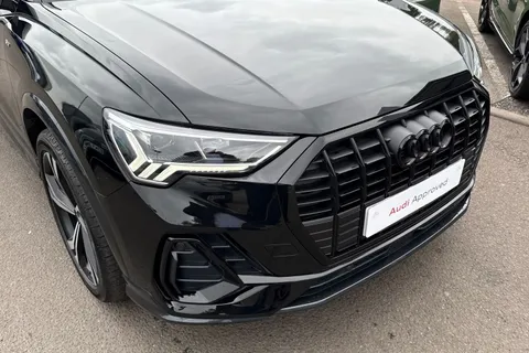 DC25OKZ Audi Q3 1.5 TFSI CoD 35 Black Edition S Tronic Euro 6 (s/s) 5dr Thumbnail #8