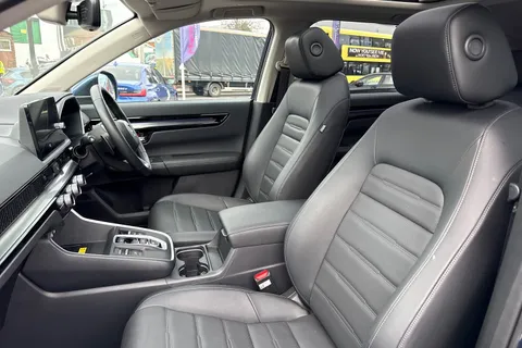 33 of 55 for HONDA CR-V 2.0 eHEV Elegance 5dr eCVT