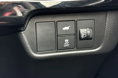 38 of 55 for HONDA CR-V 2.0 eHEV Elegance 5dr eCVT