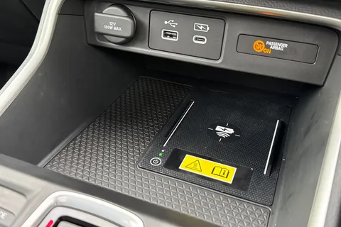 40 of 55 for HONDA CR-V 2.0 eHEV Elegance 5dr eCVT