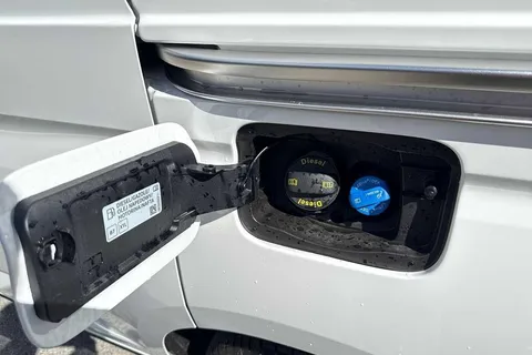 PJ75LFW Volkswagen Caddy C20 Cargo Commerce Plus SWB 102 PS 2.0 TDI 6sp Manual Thumbnail #32