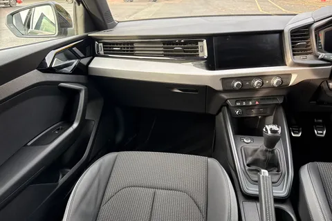 PJ25USF Audi A1 Black Edition 30 TFSI  116 PS 6-speed Thumbnail #21