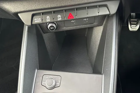 PJ25USF Audi A1 Black Edition 30 TFSI  116 PS 6-speed Thumbnail #44