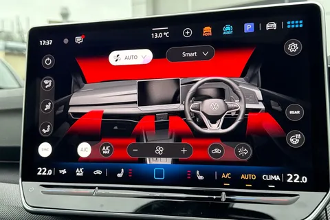 Volkswagen Golf 2.0 TSI R DSG 4Motion Euro 6 (s/s) 5dr Thumbnail #21