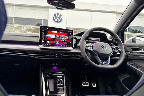 Volkswagen Golf 2.0 TSI R DSG 4Motion Euro 6 (s/s) 5dr Thumbnail #37