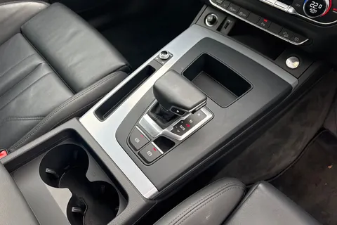 MB21CNZ Audi Q5 Sport 45 TFSI quattro 265 PS S tronic Thumbnail #23