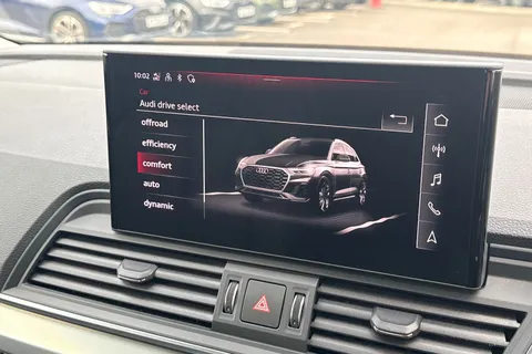 MB21CNZ Audi Q5 Sport 45 TFSI quattro 265 PS S tronic Thumbnail #41