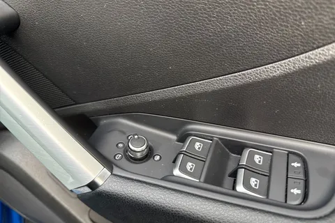 PX69WZN Audi Q2 1.6 TDI 30 Sport Euro 6 (s/s) 5dr Thumbnail #48