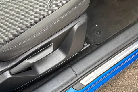 PX69WZN Audi Q2 1.6 TDI 30 Sport Euro 6 (s/s) 5dr Thumbnail #52