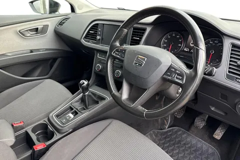 14 of 62 for SEAT Leon 1.2 TSI SE Dynamic Technology ST Euro 6 (s/s) 5dr