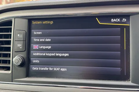 48 of 62 for SEAT Leon 1.2 TSI SE Dynamic Technology ST Euro 6 (s/s) 5dr