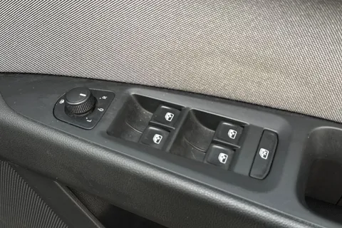 51 of 62 for SEAT Leon 1.2 TSI SE Dynamic Technology ST Euro 6 (s/s) 5dr