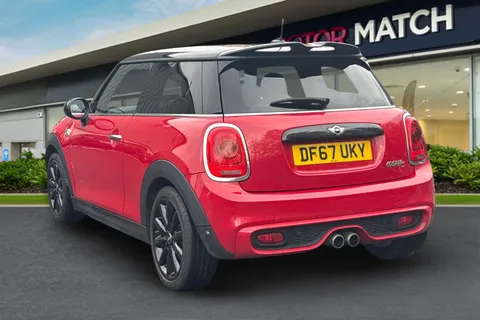 DF67UKY Mini Hatch 2.0 Cooper S Euro 6 (s/s) 3dr Thumbnail #3