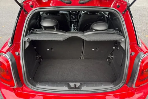 DF67UKY Mini Hatch 2.0 Cooper S Euro 6 (s/s) 3dr Thumbnail #10