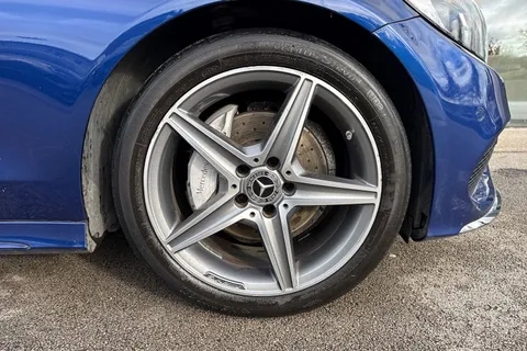 KR67RAX Mercedes-Benz C Class 2.0 C200 AMG Line G-Tronic+ Euro 6 (s/s) 2dr Thumbnail #11