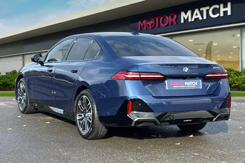 DH73HFA BMW 5 Series 2.0 520i MHT M Sport Steptronic Euro 6 (s/s) 4dr Thumbnail #3