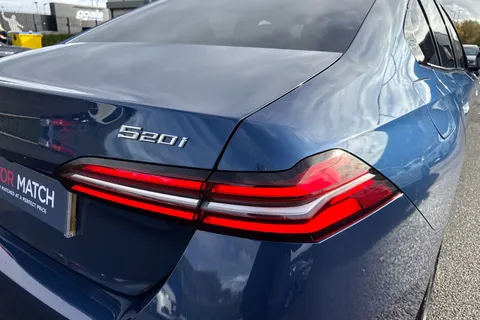 DH73HFA BMW 5 Series 2.0 520i MHT M Sport Steptronic Euro 6 (s/s) 4dr Thumbnail #8