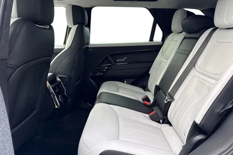 4 of 51 for Land Rover Range Rover Sport 3.0 P550e Autobiography 5dr