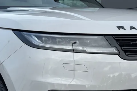 18 of 51 for Land Rover Range Rover Sport 3.0 P550e Autobiography 5dr