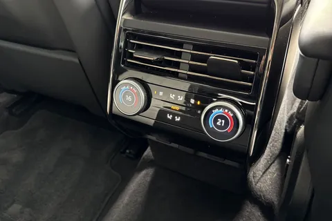 19 of 51 for Land Rover Range Rover Sport 3.0 P550e Autobiography 5dr