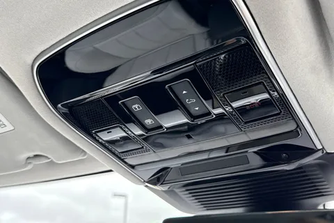 24 of 51 for Land Rover Range Rover Sport 3.0 P550e Autobiography 5dr