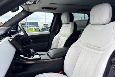 34 of 51 for Land Rover Range Rover Sport 3.0 P550e Autobiography 5dr