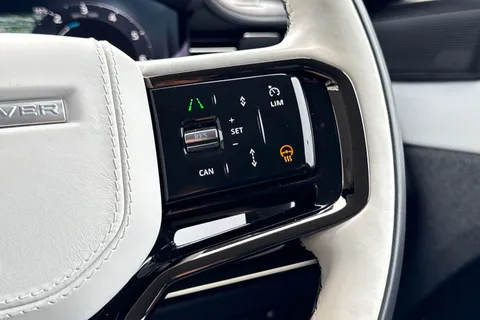 38 of 51 for Land Rover Range Rover Sport 3.0 P550e Autobiography 5dr