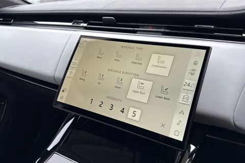 44 of 51 for Land Rover Range Rover Sport 3.0 P550e Autobiography 5dr