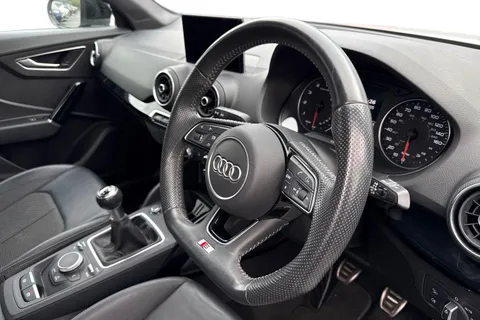 DX69VPM Audi Q2 Black Edition 35 TFSI 150 PS 6-speed Thumbnail #8
