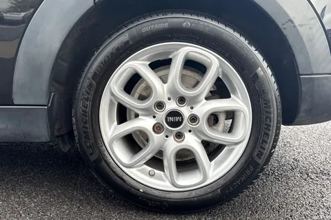 DL69KSU Mini Hatch 2.0 Cooper S Classic Steptronic Euro 6 (s/s) 5dr Thumbnail #24