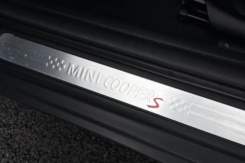 DL69KSU Mini Hatch 2.0 Cooper S Classic Steptronic Euro 6 (s/s) 5dr Thumbnail #33