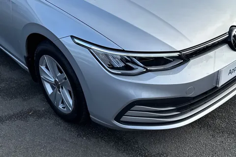 LC71CTU Volkswagen Golf 2.0 TDI Life 5dr DSG | ACC | App Connect Thumbnail #9