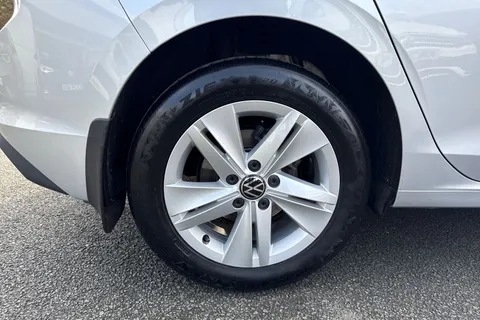 LC71CTU Volkswagen Golf 2.0 TDI Life 5dr DSG | ACC | App Connect Thumbnail #11