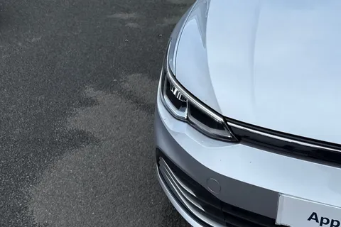 LC71CTU Volkswagen Golf 2.0 TDI Life 5dr DSG | ACC | App Connect Thumbnail #38