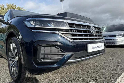 8 of 65 for VOLKSWAGEN TOUAREG 3.0 V6 TDI 4Motion R-Line Tech 5dr Tip Auto