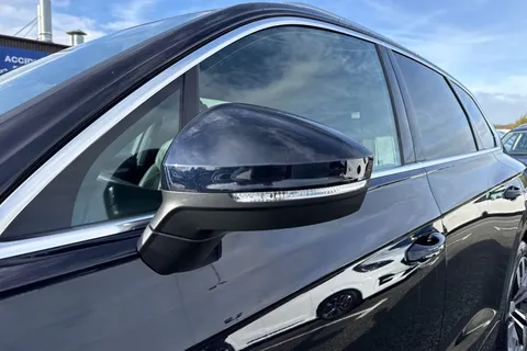 35 of 65 for VOLKSWAGEN TOUAREG 3.0 V6 TDI 4Motion R-Line Tech 5dr Tip Auto