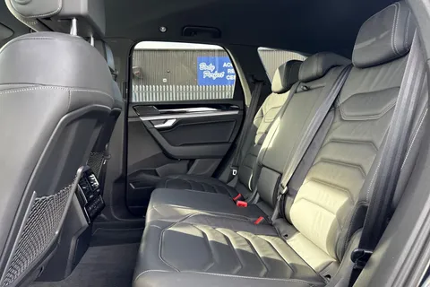 37 of 65 for VOLKSWAGEN TOUAREG 3.0 V6 TDI 4Motion R-Line Tech 5dr Tip Auto