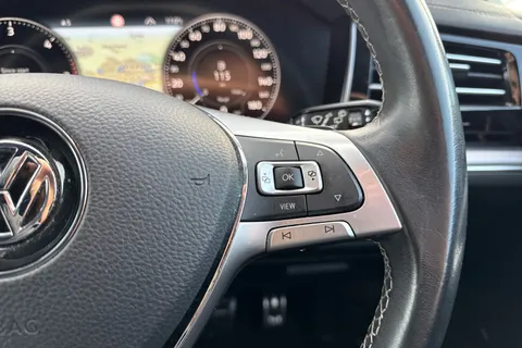 52 of 65 for VOLKSWAGEN TOUAREG 3.0 V6 TDI 4Motion R-Line Tech 5dr Tip Auto