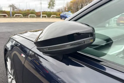 LM69ETZ Audi A6 Saloon 2.0 TFSI 45 Black Edition S Tronic quattro Euro 6 (s/s) 4dr Thumbnail #30