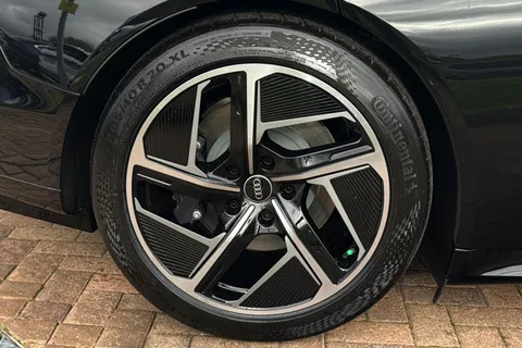  Audi e-tron GT 105kWh Auto quattro 4dr Thumbnail #12