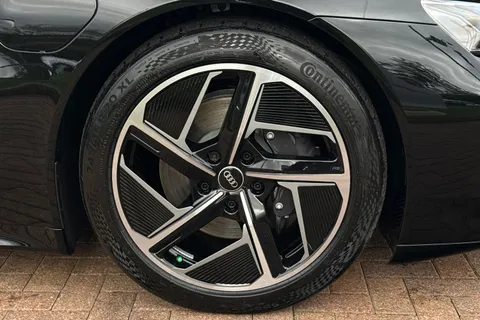  Audi e-tron GT 105kWh Auto quattro 4dr Thumbnail #13