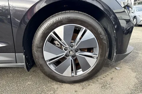 LL23DYD Škoda Enyaq 82kWh 80 Auto 5dr (DC135kW) Thumbnail #7