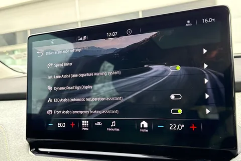 LL23DYD Škoda Enyaq 82kWh 80 Auto 5dr (DC135kW) Thumbnail #29