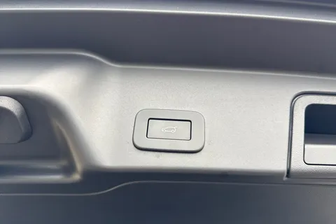 KS24YCM Land Rover Range Rover Evoque 2.0 D200 Autobiography 5dr Thumbnail #31