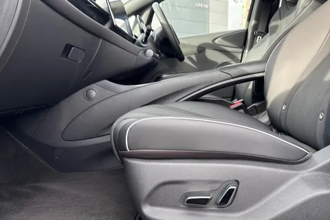 LF74NRP BYD Dolphin 60.48kWh Comfort Auto 5dr Thumbnail #30