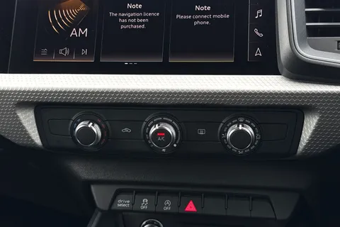 DX25URU Audi A1 Black Edition 30 TFSI  116 PS 6-speed Thumbnail #23