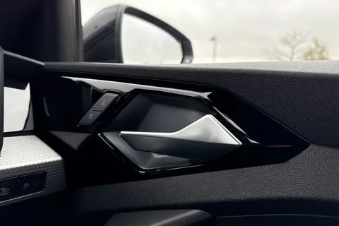 DX25URU Audi A1 Black Edition 30 TFSI  116 PS 6-speed Thumbnail #39