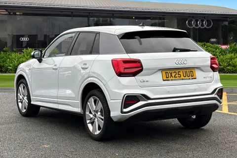DX25UUD Audi Q2 S line 30 TFSI 116 PS 6-speed Thumbnail #3