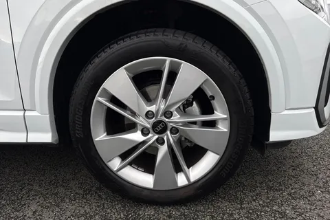 DX25UUD Audi Q2 S line 30 TFSI 116 PS 6-speed Thumbnail #11