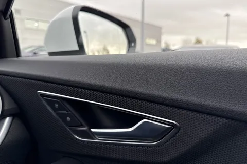 DX25UUD Audi Q2 S line 30 TFSI 116 PS 6-speed Thumbnail #22